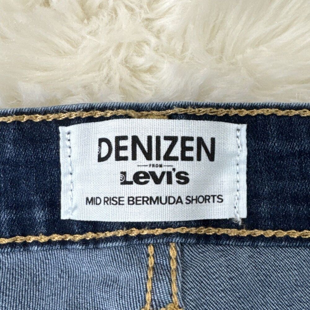 DENIZEN Mid Rise Bermuda Shorts 12 (W31 Inseam 8.5) Blue Cuffed Stretch Womens - Picture 5 of 9